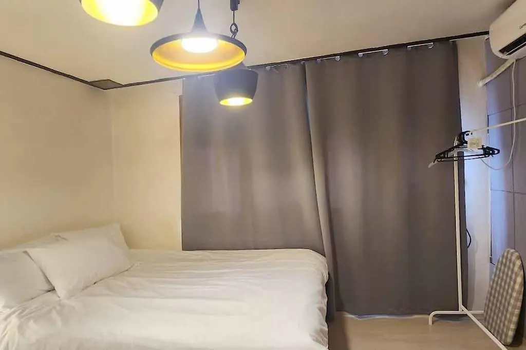ソウル特別市C2 White Linen House 2Brアパートメント アパート ソウル特別市